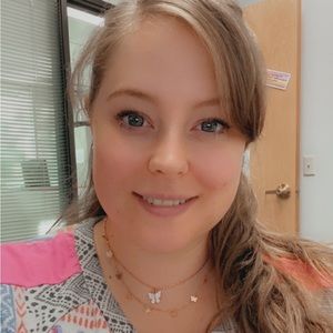 Meet your Posher, Rebecca